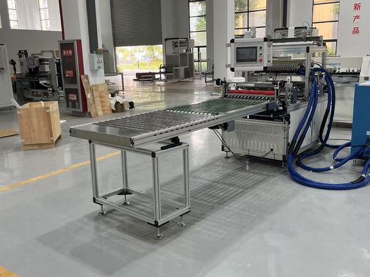 La machine de distribution d'adhésif à fusion chaude est une machine de collage respectueuse de l'environnement et entièrement compatible