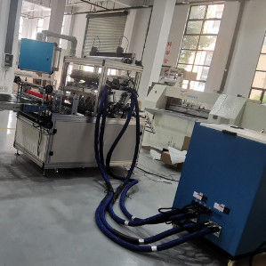 La machine de distribution d'adhésif à fusion chaude est une machine de collage respectueuse de l'environnement et entièrement compatible