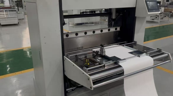 Série de machines à plier le papier filtre - Vitesse d'alimentation de l'équipement : 0,5 m