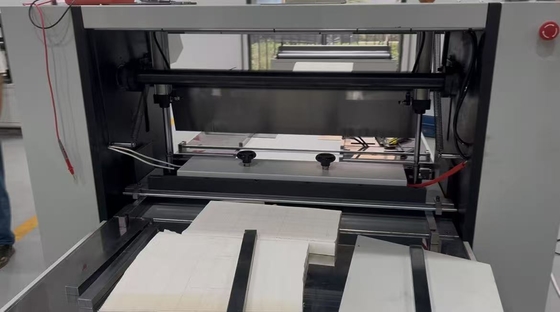 Bonne ligne de production de pliage de papier à grande vitesse