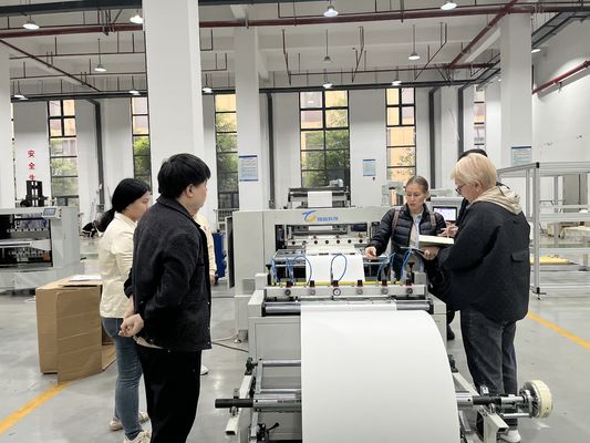 Ligne de production de filtres à air et à papier en état neuf