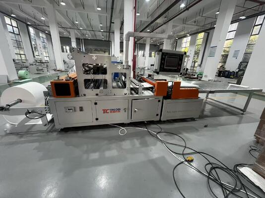 Ligne de production de la machine de pliage à mini-filtre HEPA à hauteur de pliage informatisée de 300 mm