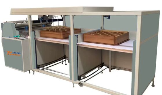 Machine de collage et de réglage de filtres à cadre en papier