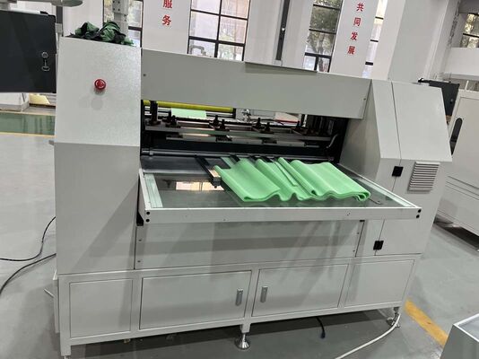 Machine à plier les filtres HEPA entièrement automatiques à haut rendement