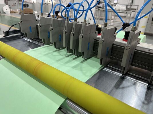 Machine de précoupe de filtres électriques pour petites et moyennes usines