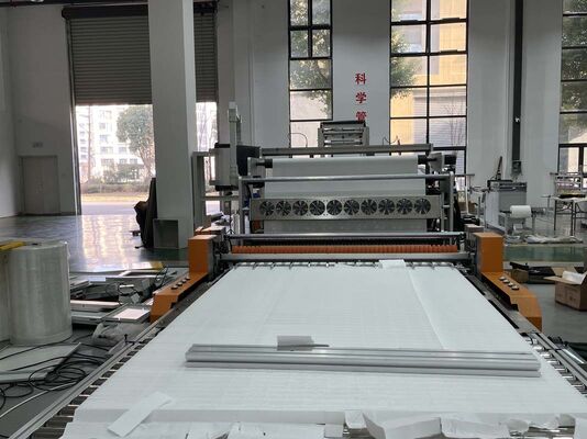 Machine de plissage et de collage de filtres HEPA écologiques et écoénergétiques pour la purification de l'air à domicile et au bureau