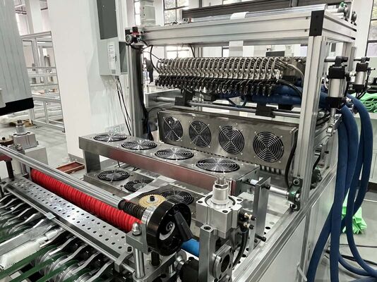 Fabriqué sur mesure pour les systèmes de filtration de production à grande échelle Machine à coller pour un contrôle environnemental amélioré