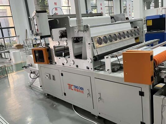 Ligne de production de pliage de filtres mini HEPA rentable et rapide pour les cycles de production rapides et les filtres industriels