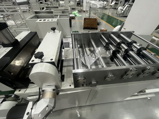 Équipement de ondulage de précision pour matériaux composites de papier ou d'aluminium