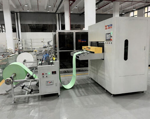 Machine de pliage automatique de textile à haute vitesse à servo-plissage de 300 mm pour la production de filtration industrielle